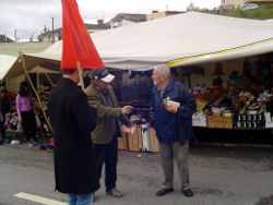 Comunistas em contactos na feira de Arrifana